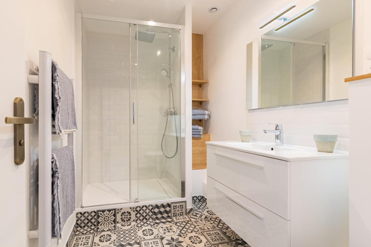 Cote Cour - Centre Ville- Calme - Charme - 4 Voyageurs Appartement *