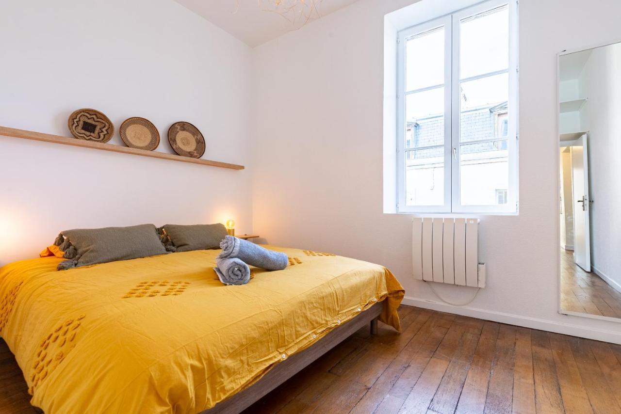 Cote Cour - Centre Ville- Calme - Charme - 4 Voyageurs Appartement